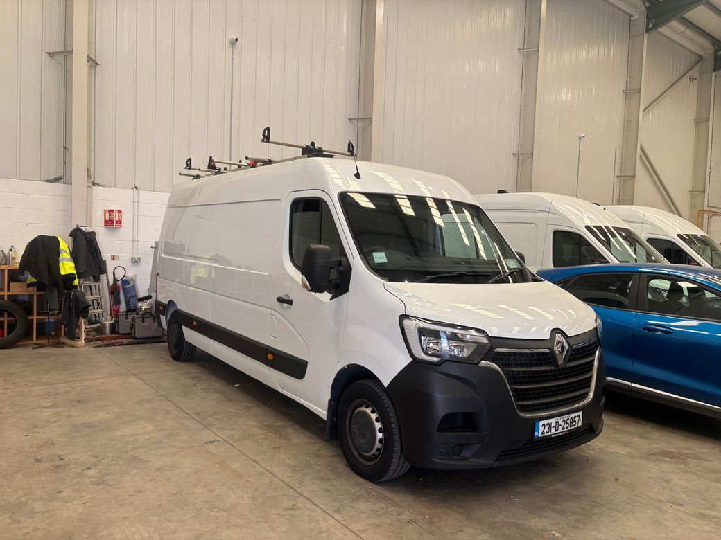 2023 Renault Master