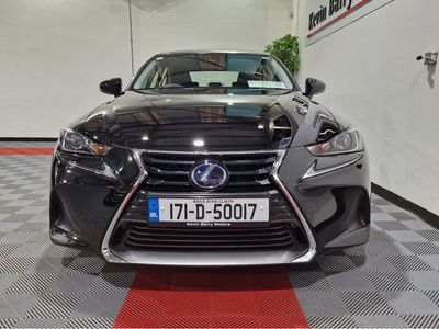 2017 Lexus IS 300h