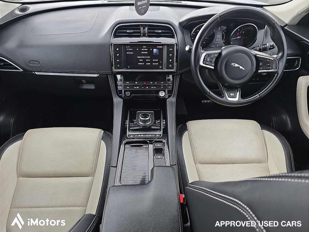 2019 Jaguar F-Pace