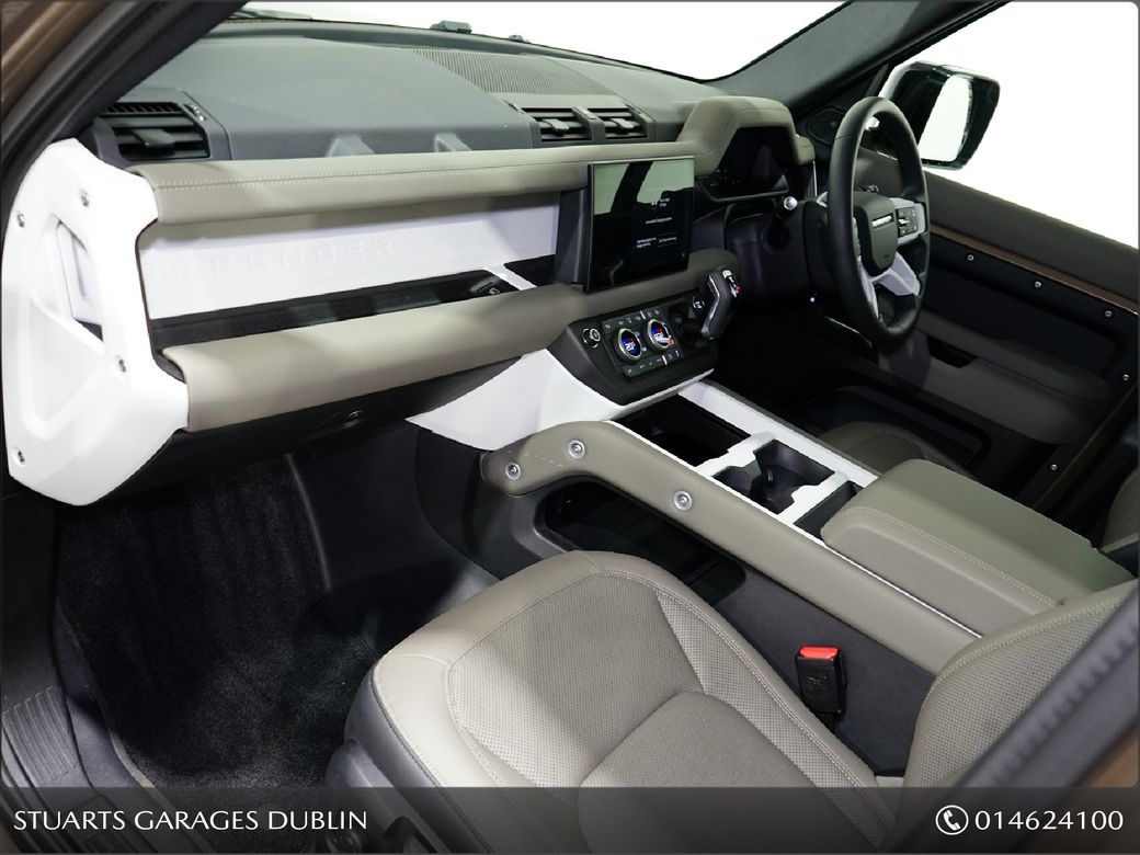 2025 Land Rover Defender