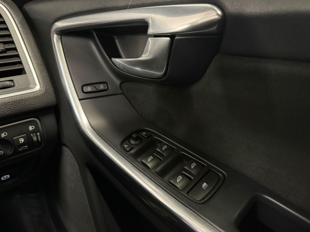2015 Volvo XC60