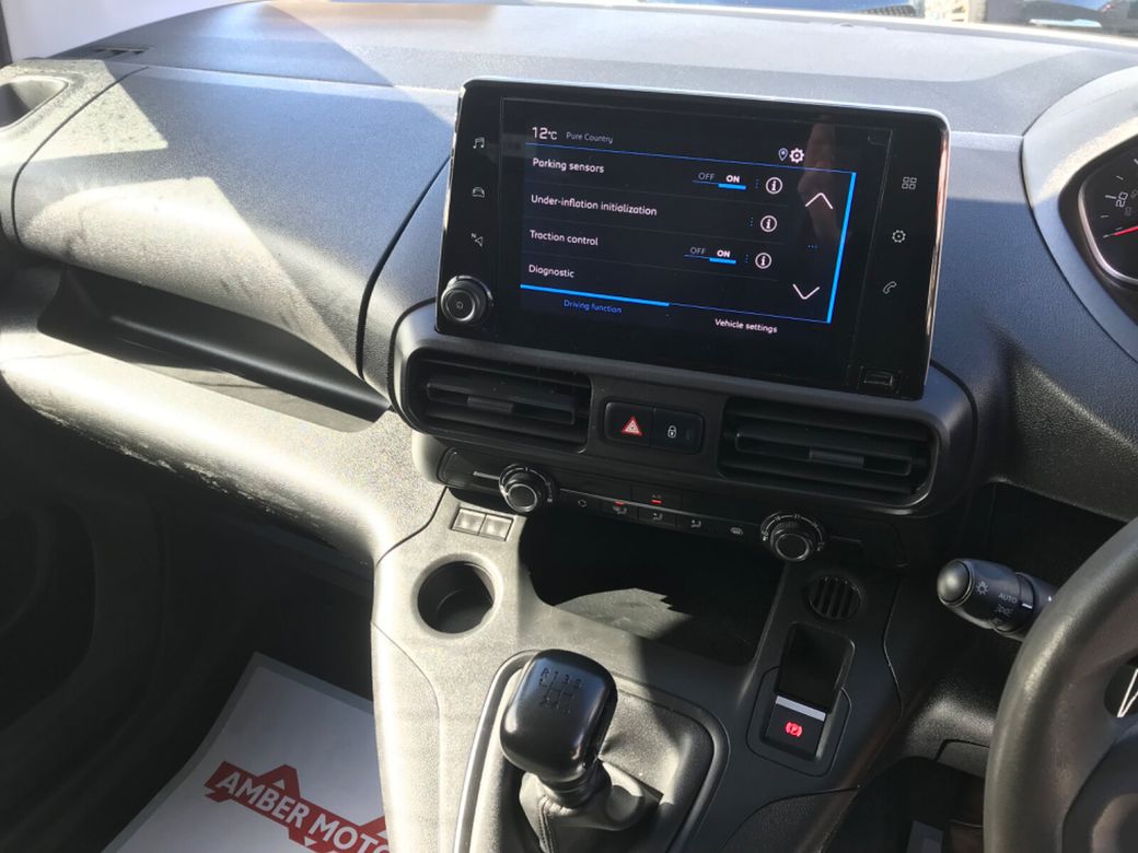 2022 Peugeot Partner