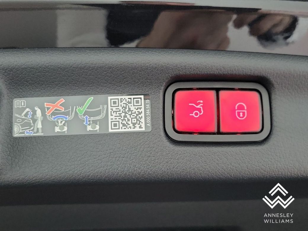 2025 Mercedes-Benz C Class