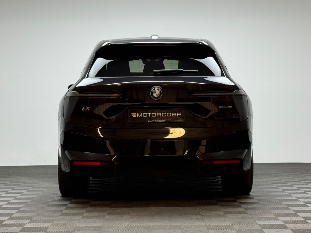 2024 BMW iX