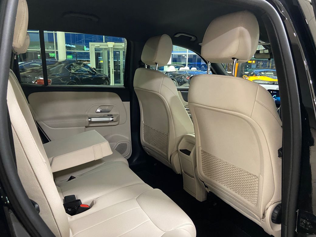 2023 Mercedes-Benz GLB Class