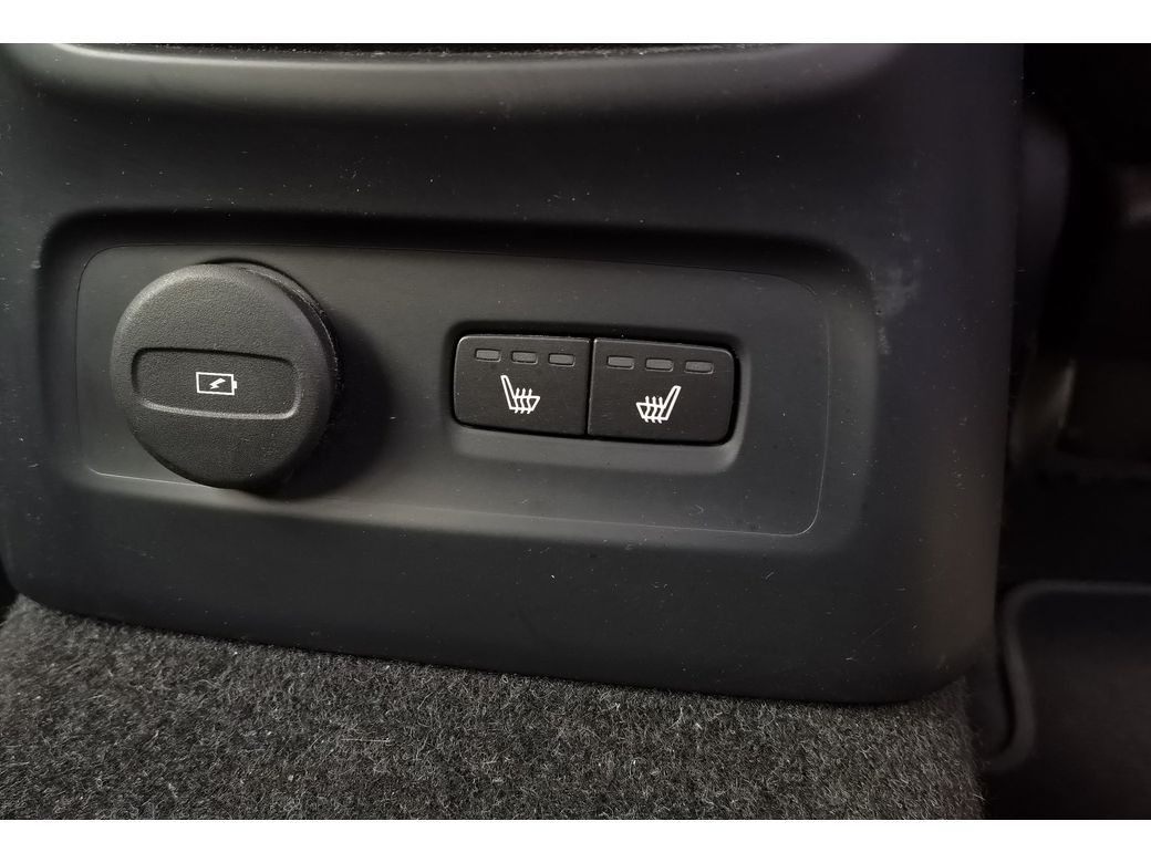 2022 Volvo XC40