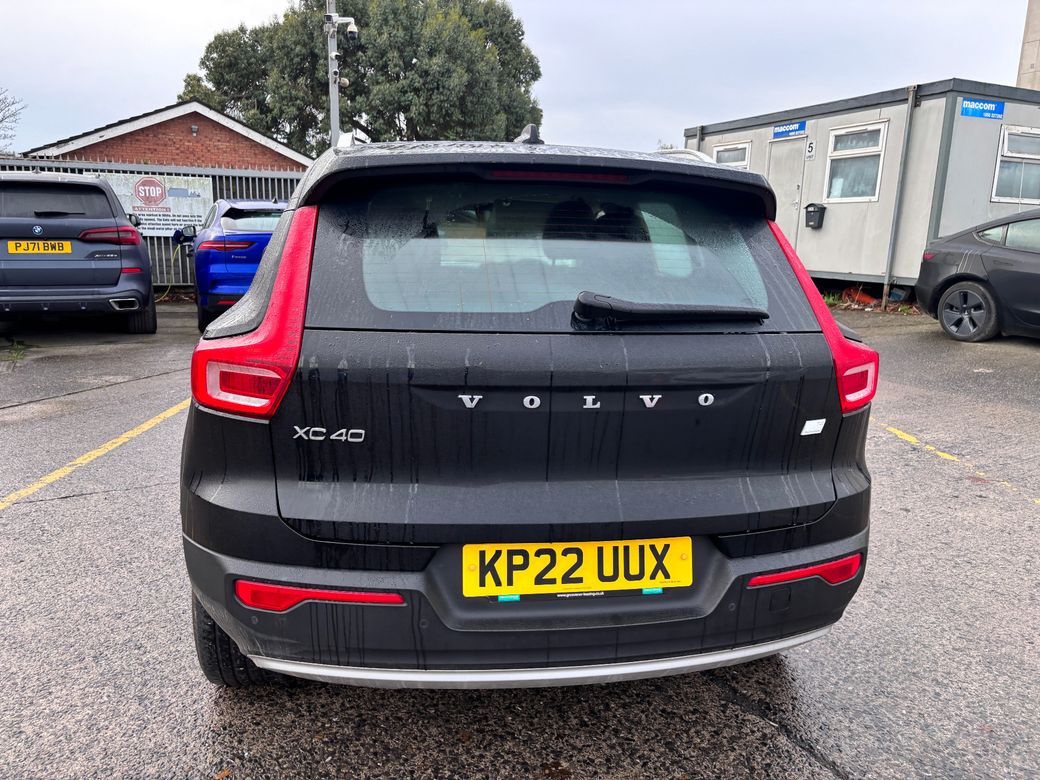 2022 Volvo XC40