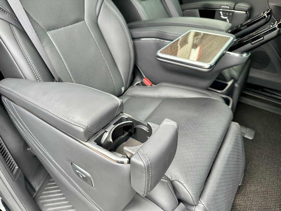 2025 Toyota Alphard