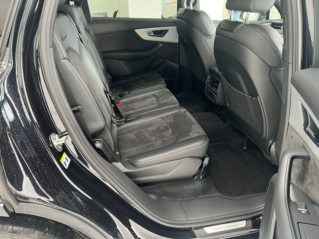 2021 Audi Q7