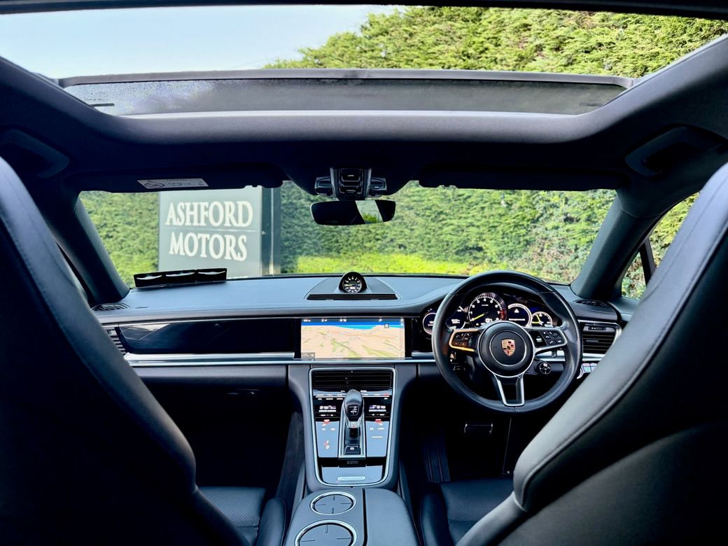 2018 Porsche Panamera