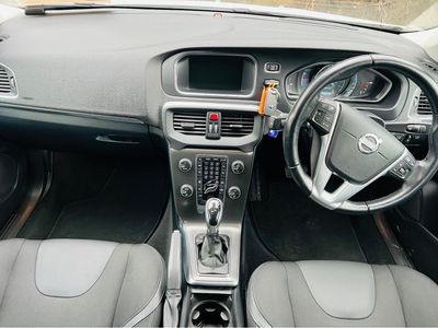 2015 Volvo V40