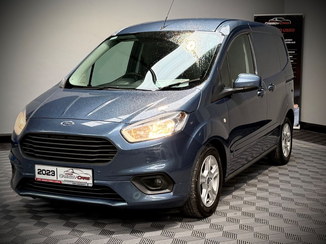 2023 Ford Transit Courier