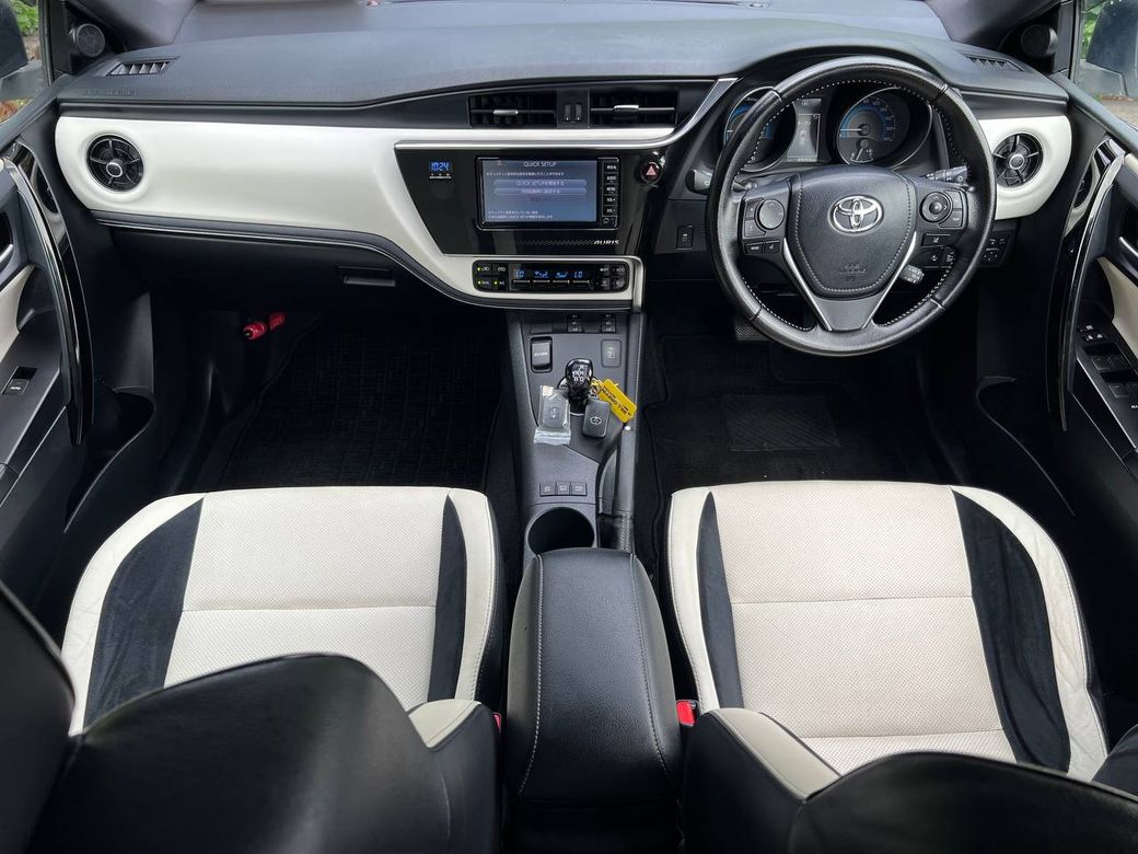 2017 Toyota Auris