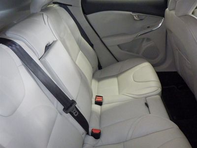 2015 Volvo V40