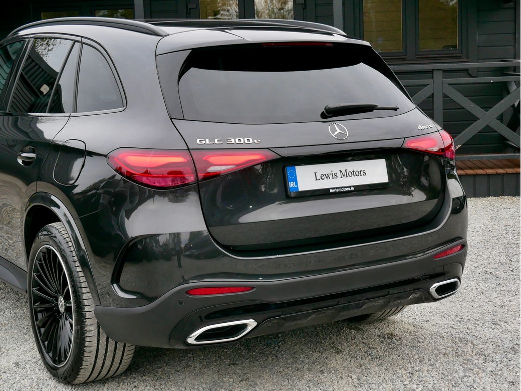 2025 Mercedes-Benz GLC Class