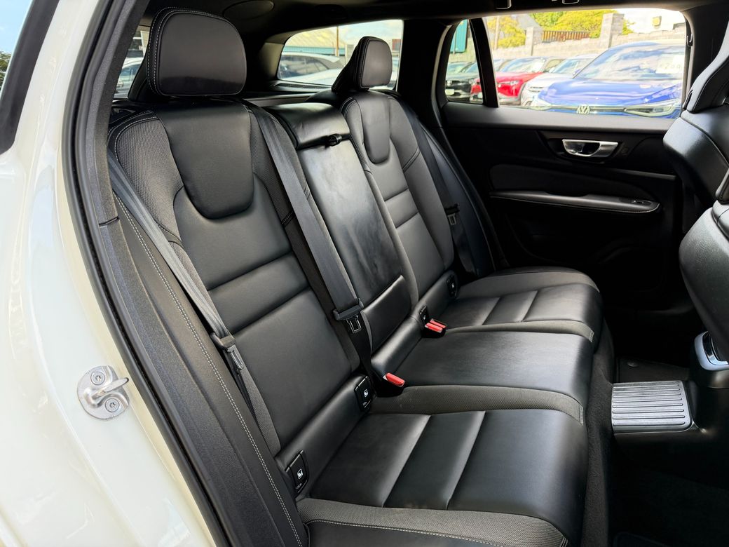 2022 Volvo V60