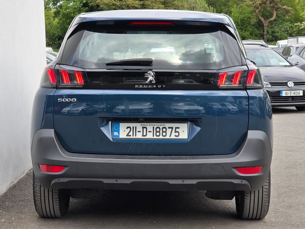2021 Peugeot 5008