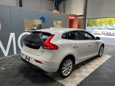 2015 Volvo V40