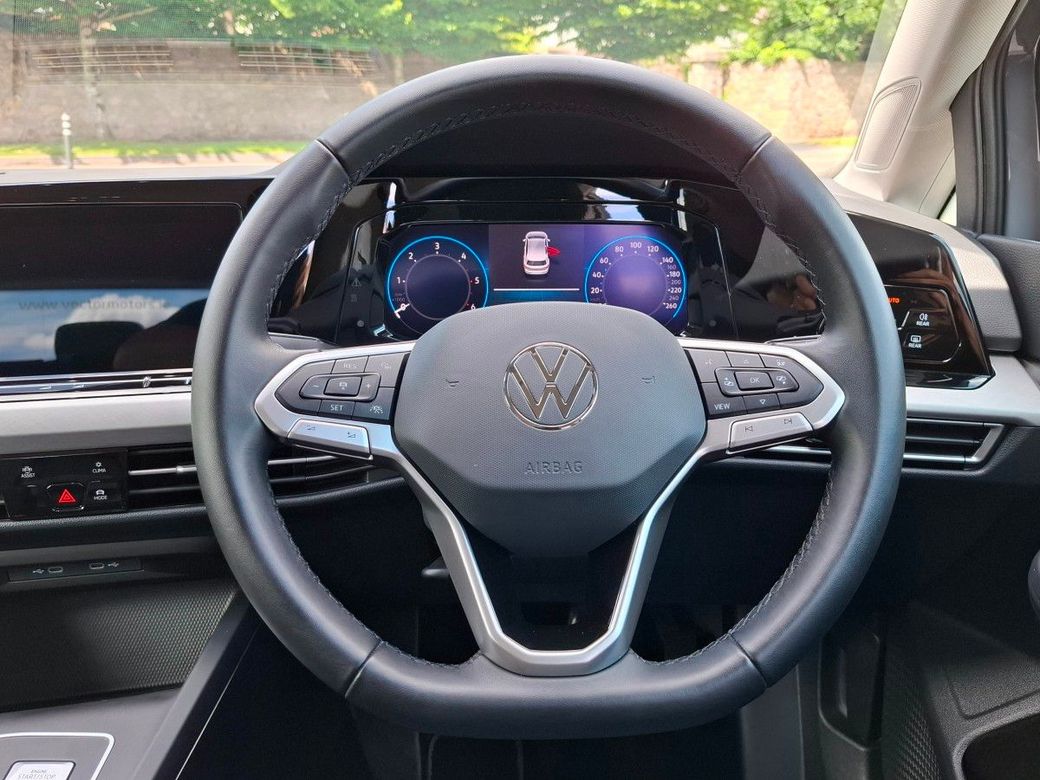 2024 Volkswagen Golf