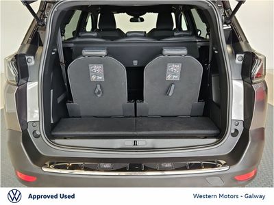 2025 Peugeot 5008