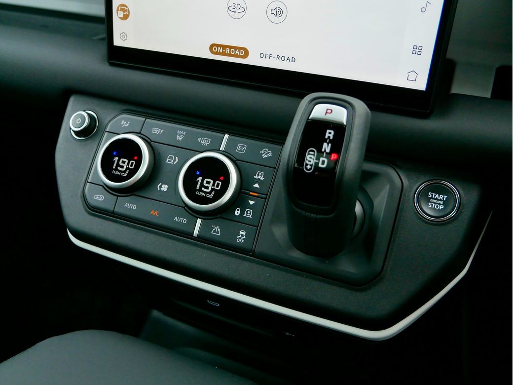 2025 Land Rover Defender