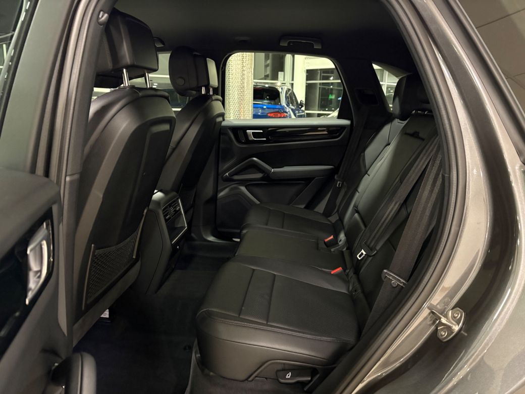 2022 Porsche Cayenne