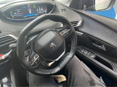 2018 Peugeot 5008