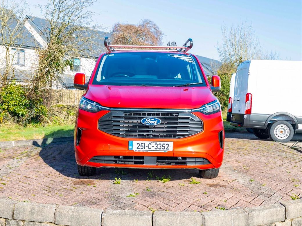 2025 Ford Transit Custom