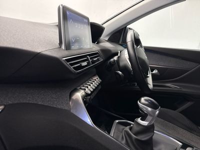 2020 Peugeot 5008