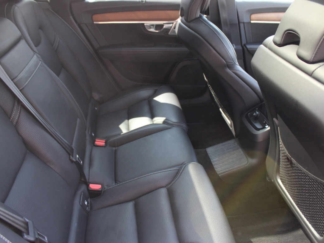 2019 Volvo V90