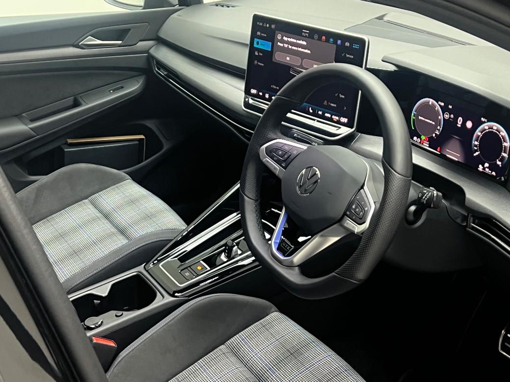 2025 Volkswagen Golf