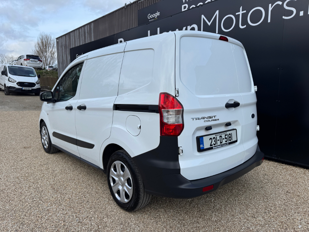 2023 Ford Transit Courier