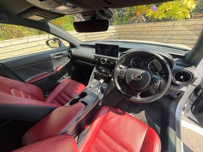 2023 Lexus IS 300h
