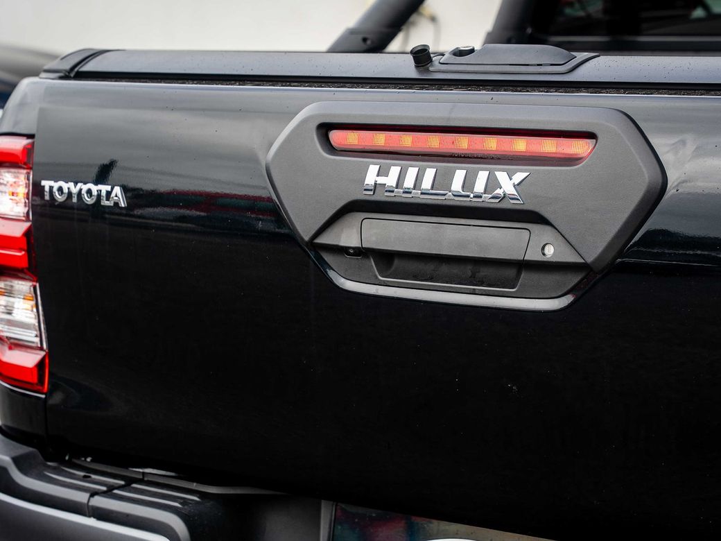 2025 Toyota Hilux