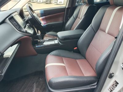 2014 Toyota Crown