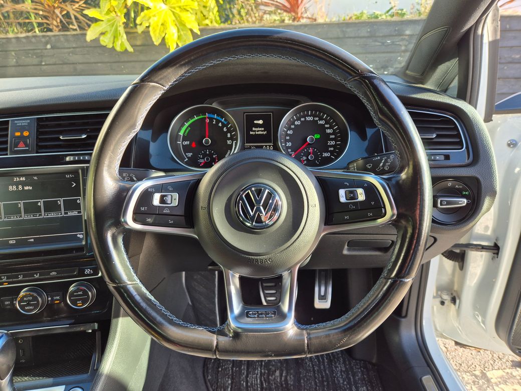 2016 Volkswagen Golf