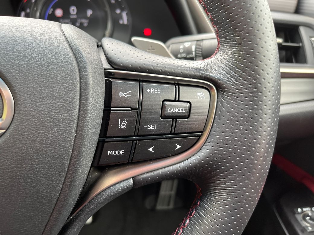 2021 Lexus ES 300h