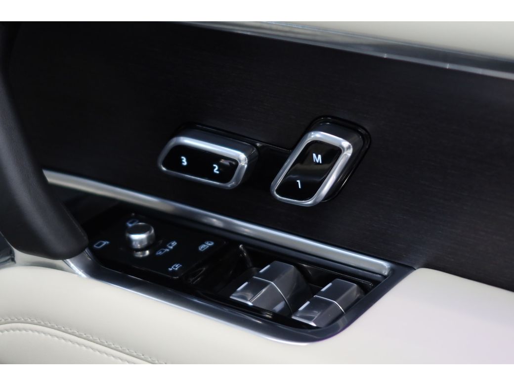2025 Land Rover Range Rover