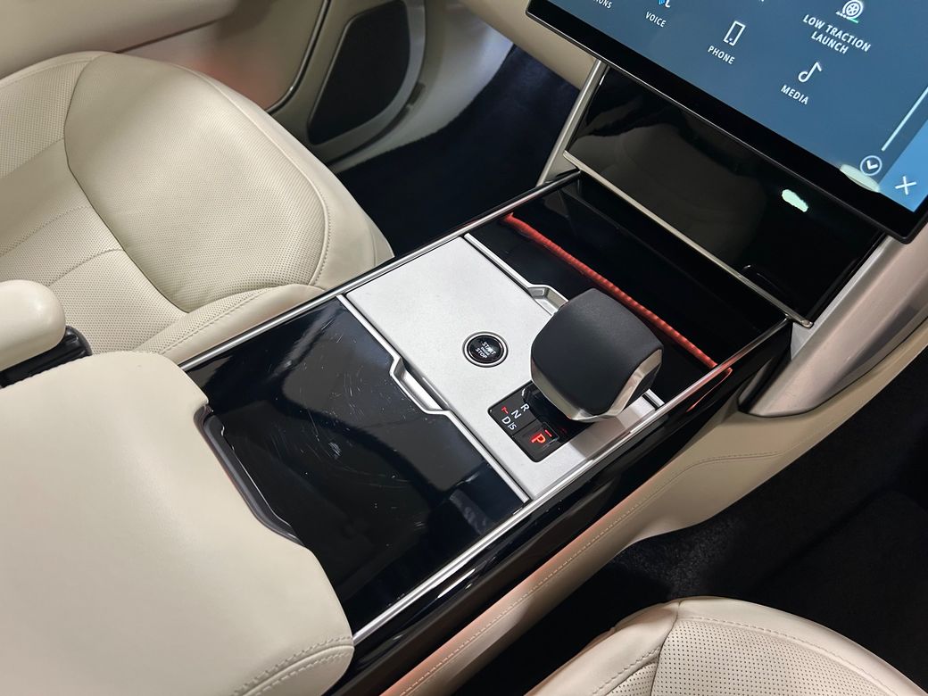 2025 Land Rover Range Rover