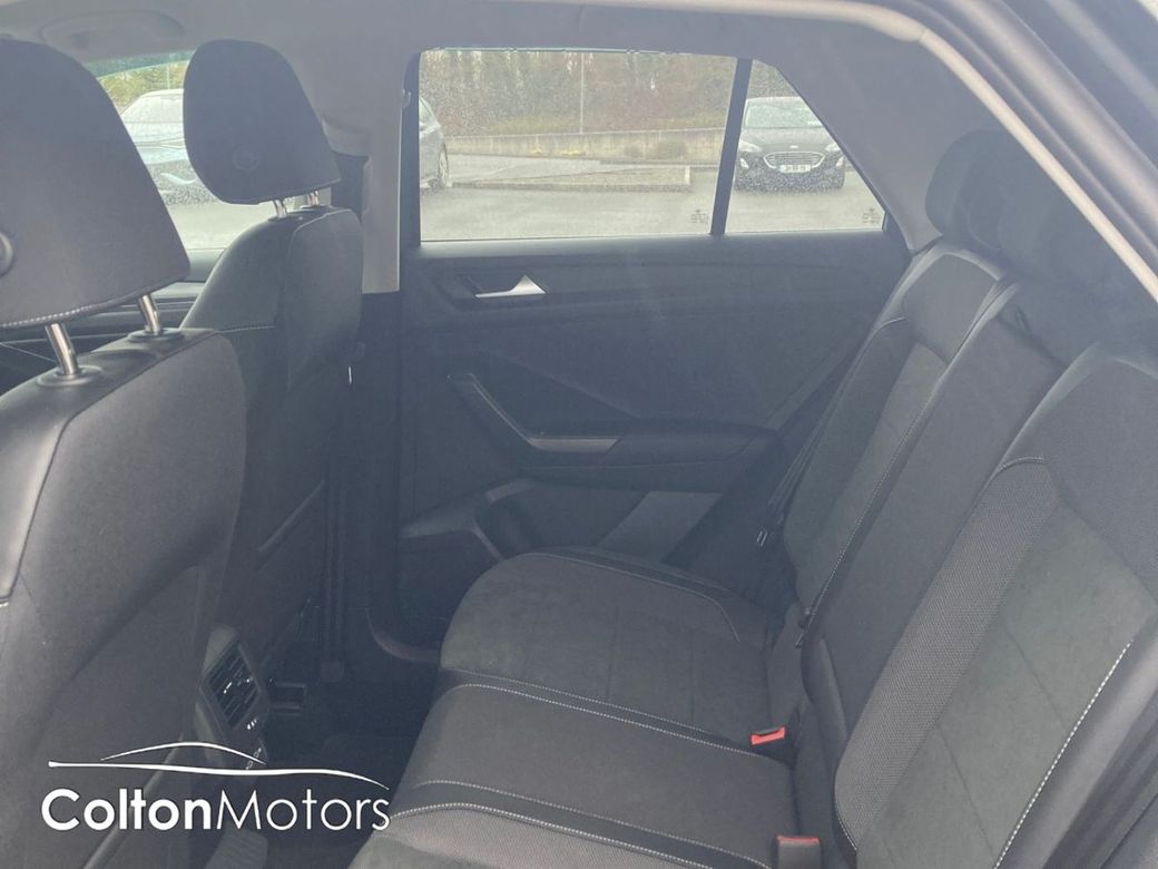 2025 Volkswagen T-Roc