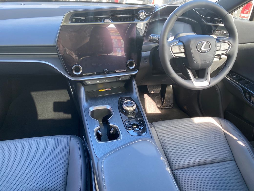 2025 Lexus RZ
