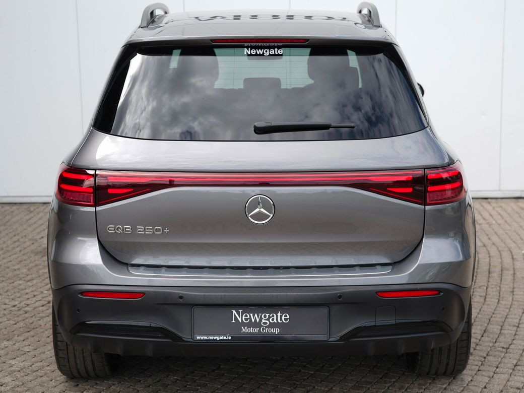 2025 Mercedes-Benz EQB