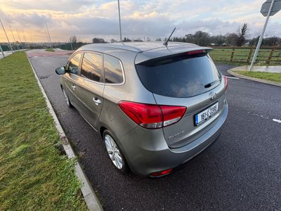 2016 Kia Carens