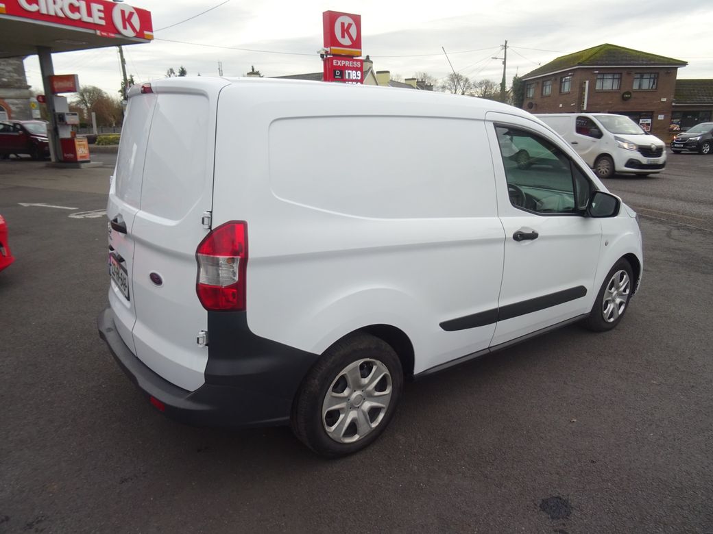 2022 Ford Transit Courier