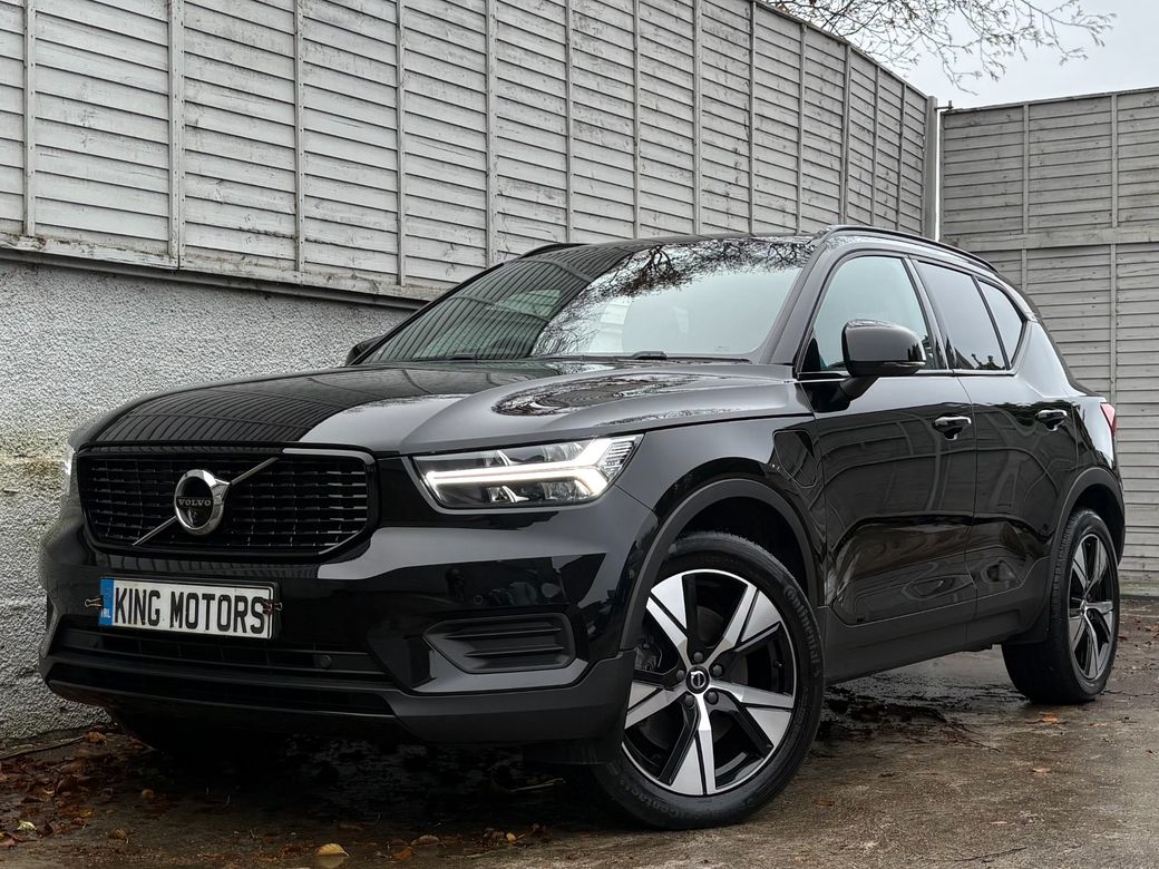 2022 Volvo XC40