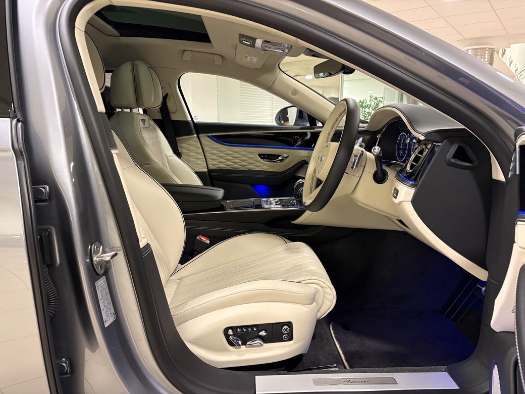 2025 Bentley Flying Spur