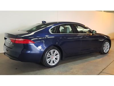2017 Jaguar XF