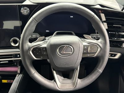 2025 Lexus RX450h+