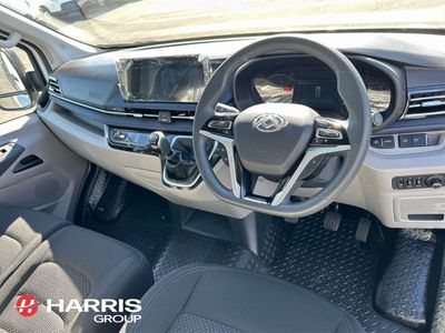 2026 White Maxus Deliver 9