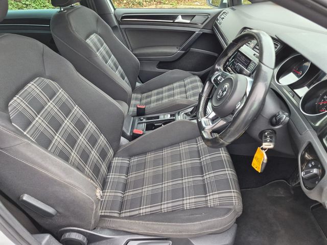 2013 Volkswagen Golf